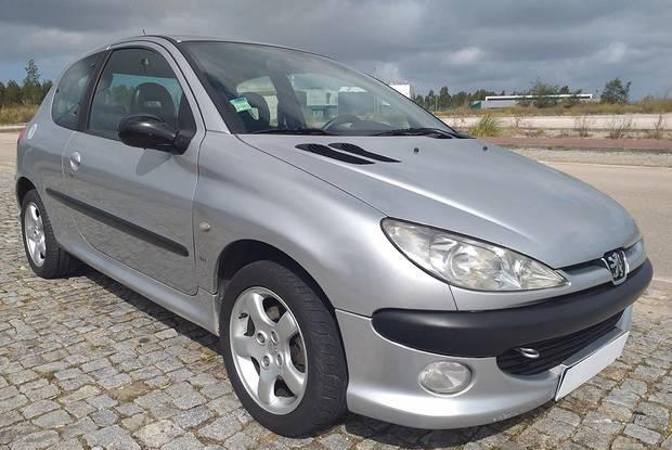 Peugeot 206 1.6 gti de 110cv - 01 Peugeot 206 1.6 gti de 110cv - 01