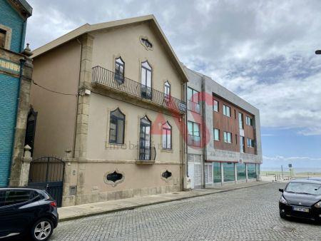 Moradia de charme junto à praia em vila do conde Moradia de charme junto à praia em vila do conde