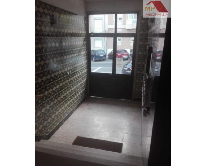 Apartamento, recuperado, para venda, Amadora -