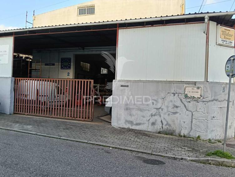 Armazém/oficina auto em moinhos da funcheira (amadora) Armazém/oficina auto em moinhos da funcheira (amadora)