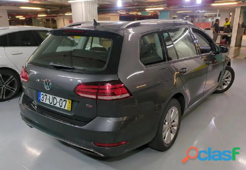 VW Golf Variant 1.6 TDi Confortline (93 619 km) 10000 EUR Quilómetros 93 619 km Combustível Diesel T 1