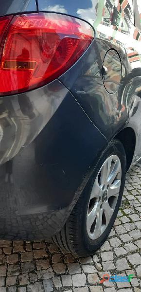 Opel Meriva 1.3 CDTI Cosmo (120 897 km) 3000 EUR Quilómetros 120 897 km Combustível Diesel Tipo de C 7