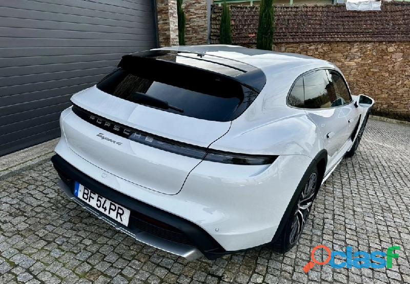 Porsche Taycan Cross Turismo 4 (43 000 km) 40000 EUR Quilómetros 43 000 km Combustível Eléctrico Tip 2