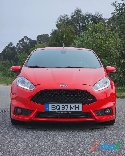 Ford Fiesta 1.6 EcoBoost c/ Pack Pele Desportiva ST (136 000 km) 10000 EUR Quilómetros 136 000 km Co 1