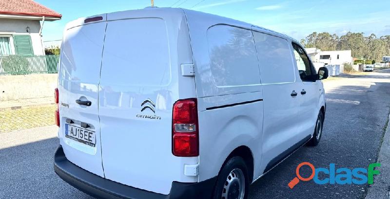 Citroën Jumpy (157 873 km) 10000 EUR Quilómetros 157 873 km Combustível Diesel Tipo de Caixa Manual 5